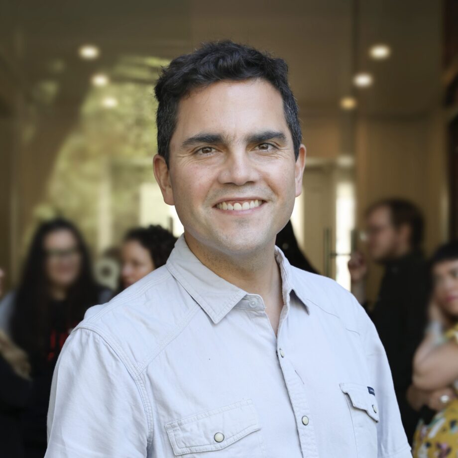 Raúl Valdivia, director ejecutivo de Fundación Sonrisas, El poder de una sonrisa: el impacto social del liderazgo en la salud bucal